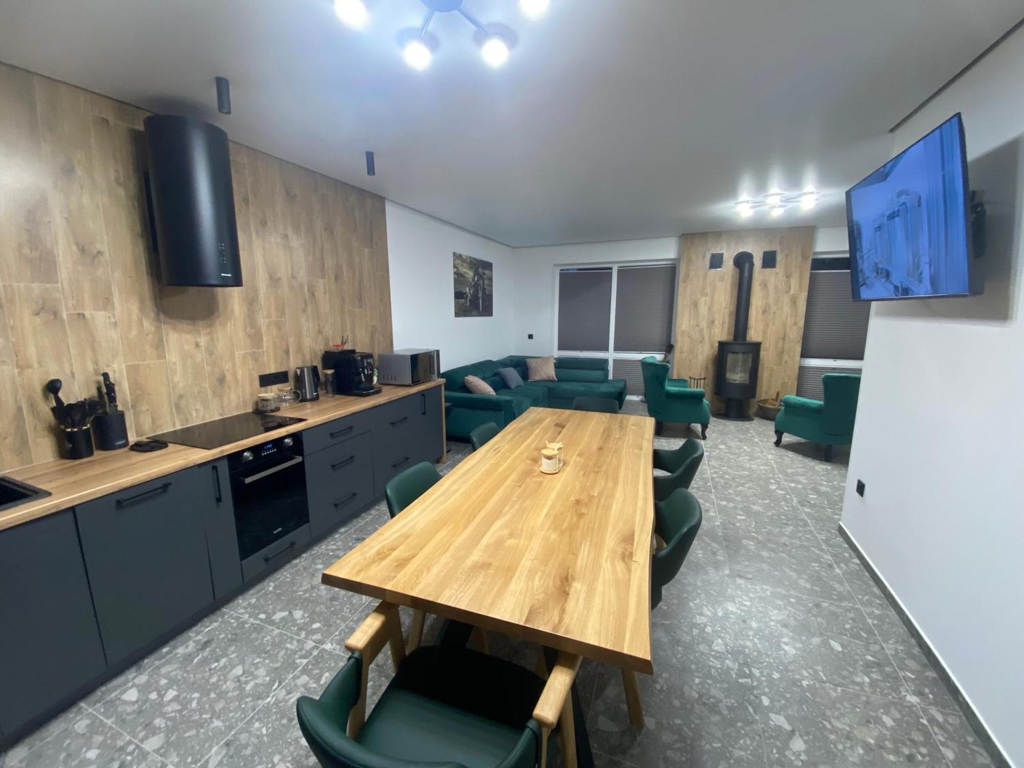 Skhidnytsia Феєрія Лісуアパートホテル エクステリア 写真