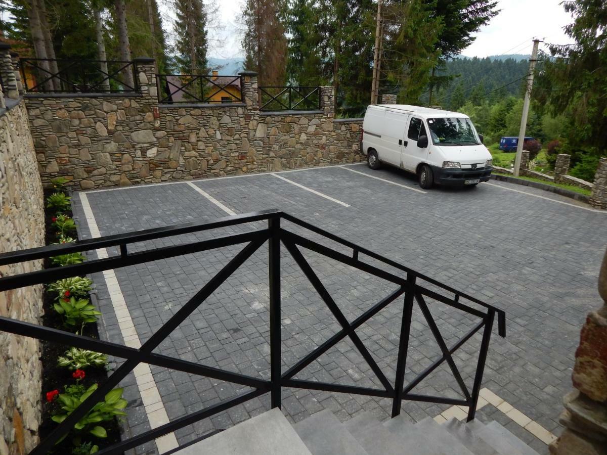 Skhidnytsia Феєрія Лісуアパートホテル エクステリア 写真